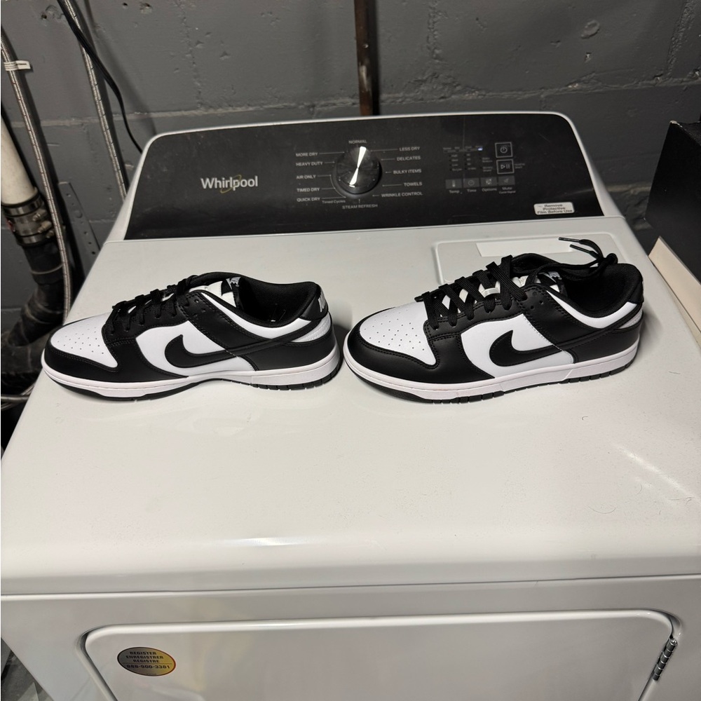 Nike panda dunks Black and White Athletic Shoes - Picture 2 of 6